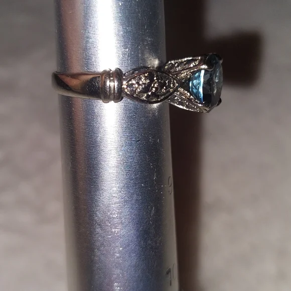 Vintage Blue Stone Ring - Picture 4 of 7